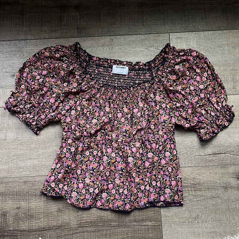 Old Navy babydoll floral shirt